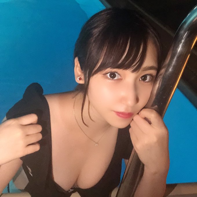 本上麦(本上麦)品番作品emoi-027介绍及预览-六集图