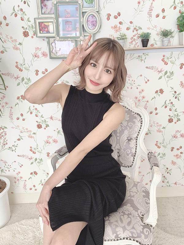 胴体是国宝级超值女优《百永纱里奈》最新作品推荐介绍及封面预览