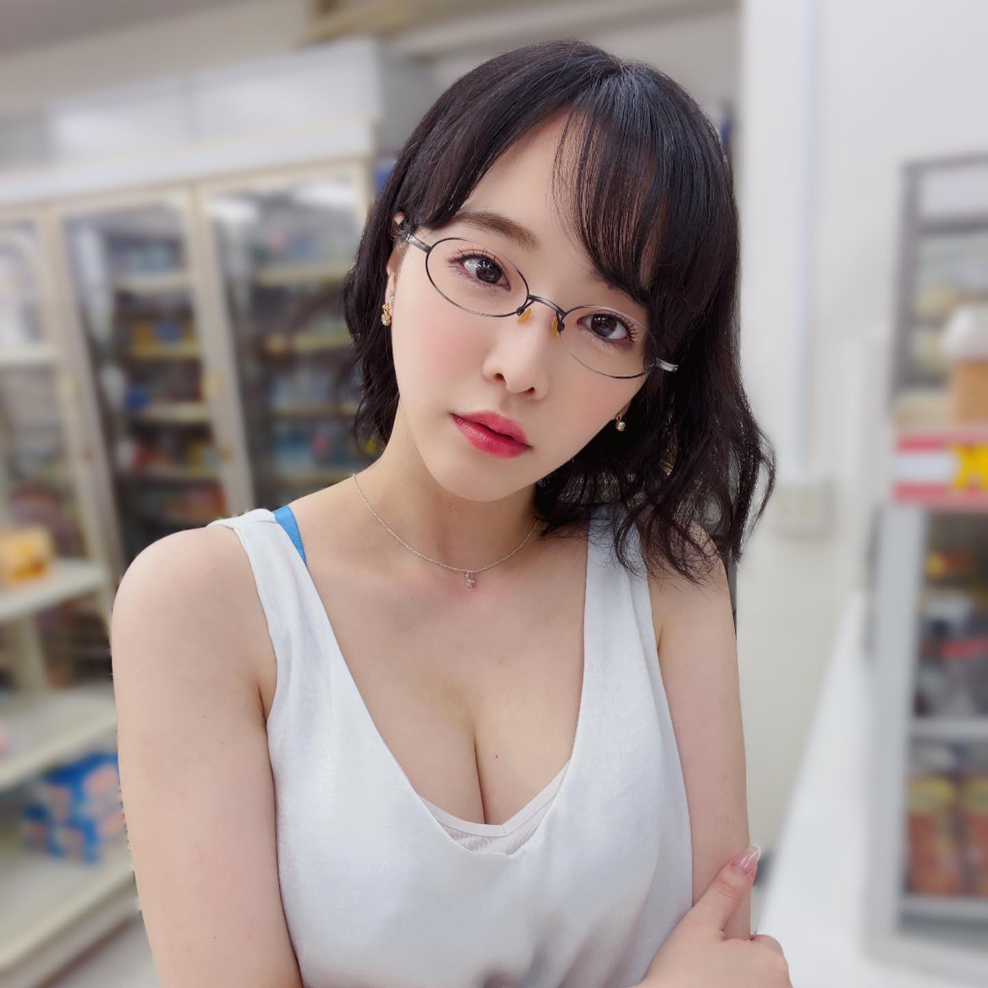 白虎女神《三宫椿》精选品番作品推荐及预览-六集图