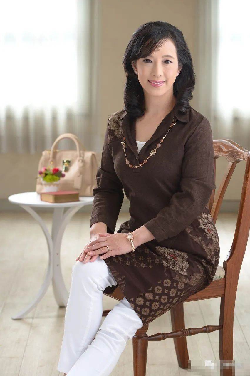 五十路人妻《服部圭子》精选作品推荐介绍及封面预览