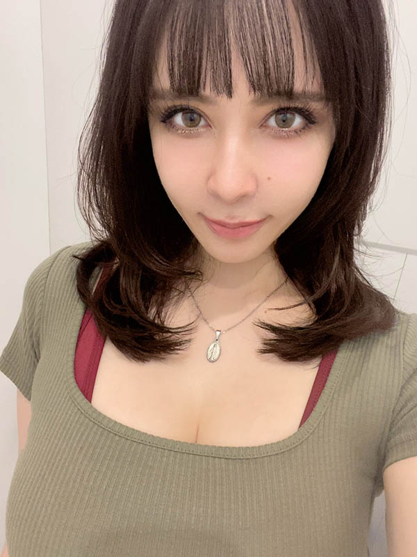 H Cup 饥渴人妻《宇佐美翠》精选作品推荐介绍及封面预览