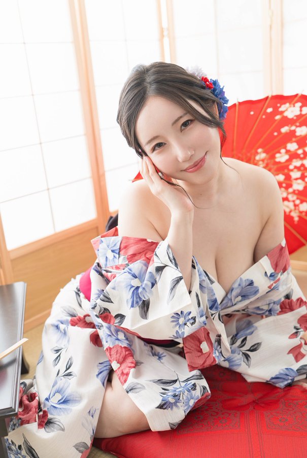 人气泳装模特儿「夏目玲香」精选作品推荐介绍及封面预览