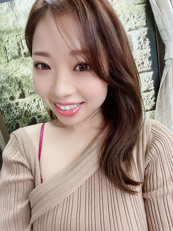 G乳肥美臀肉欲姐姐「长泽里实」精选作品推荐介绍及封面预览